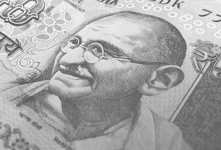 美元/印度盧比：盧比印證樂觀的印度企業財報，在非農前盤整於82.20附近