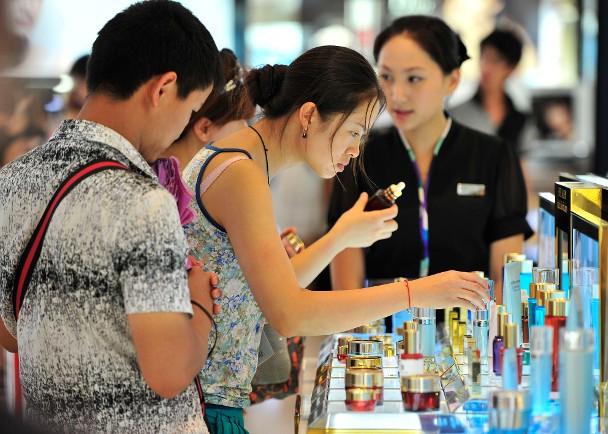 瑞銀料中國消費下半年繼續復甦　全年增長達6.1%