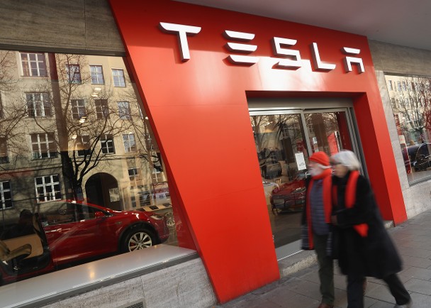 美國Model Y全系減價　召回4000輛Cybertruck維修　Tesla收挫2%